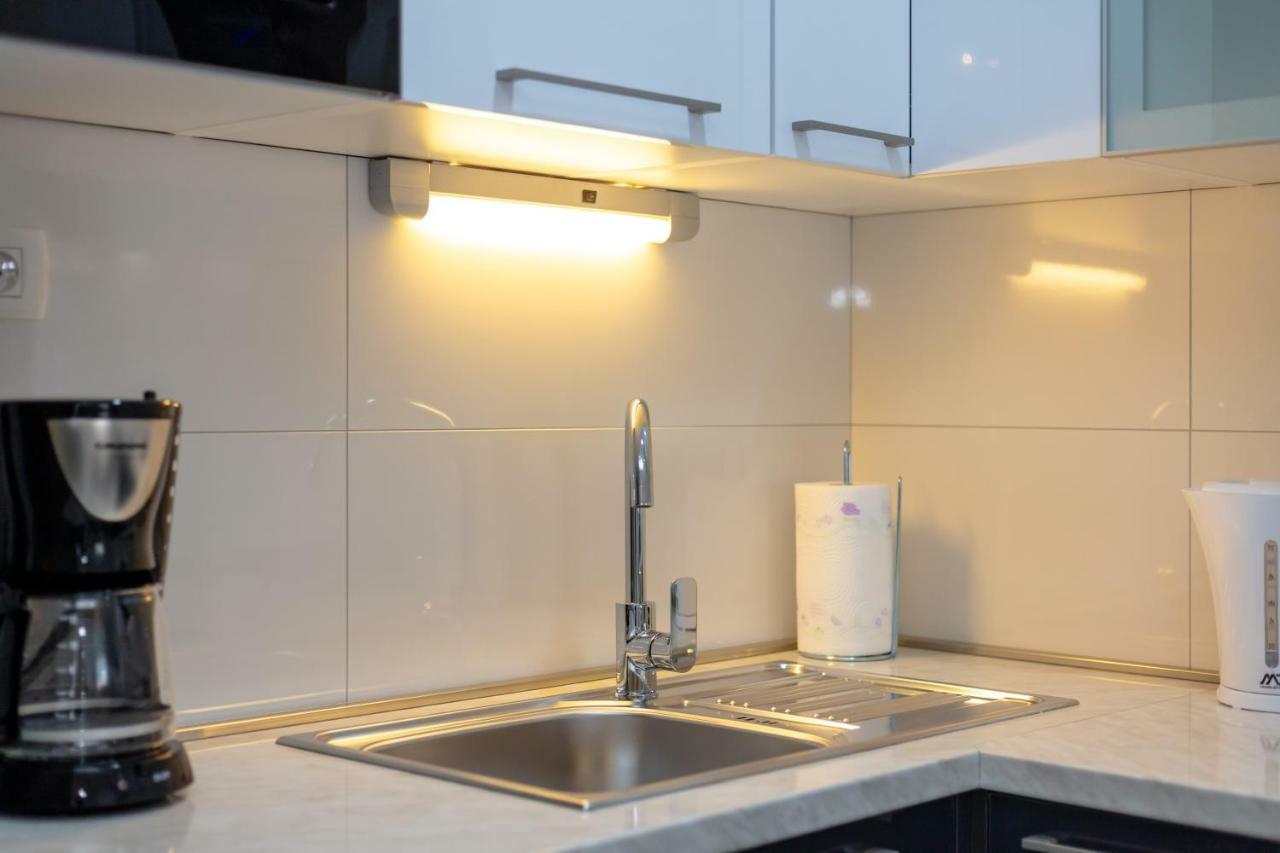 Villa Apartments Kordic Kaštela Eksteriør bilde