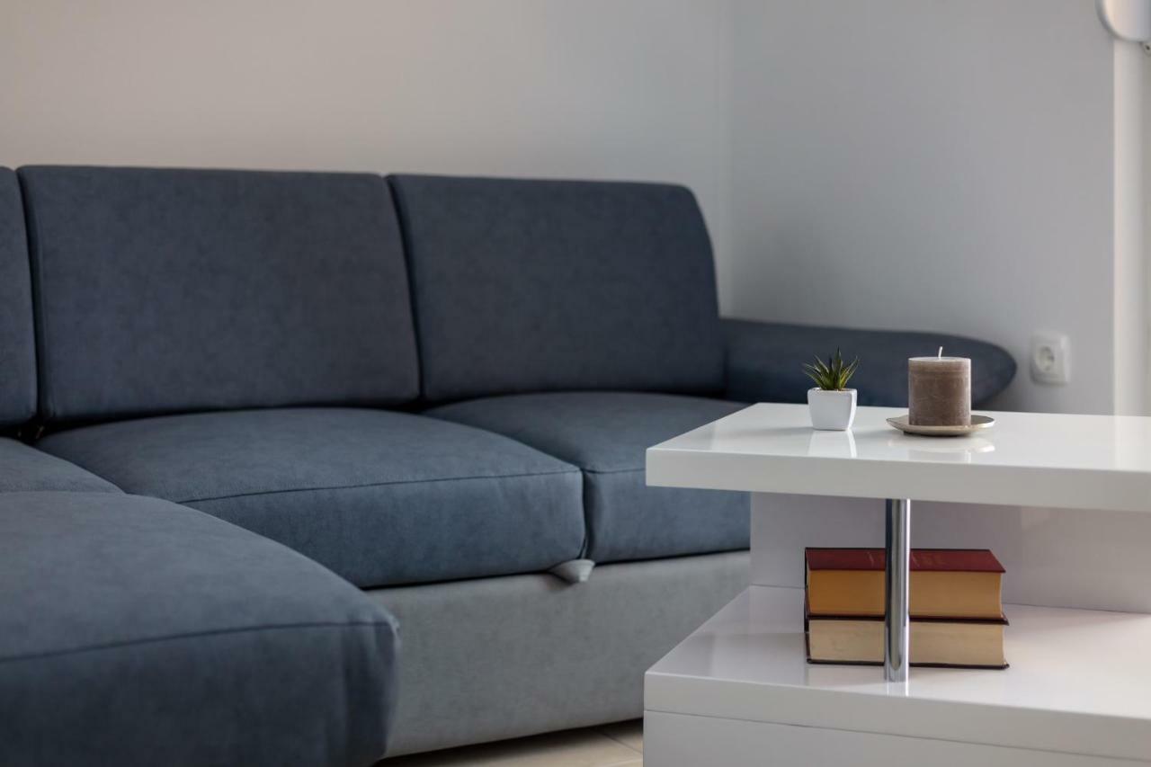 Villa Apartments Kordic Kaštela Eksteriør bilde